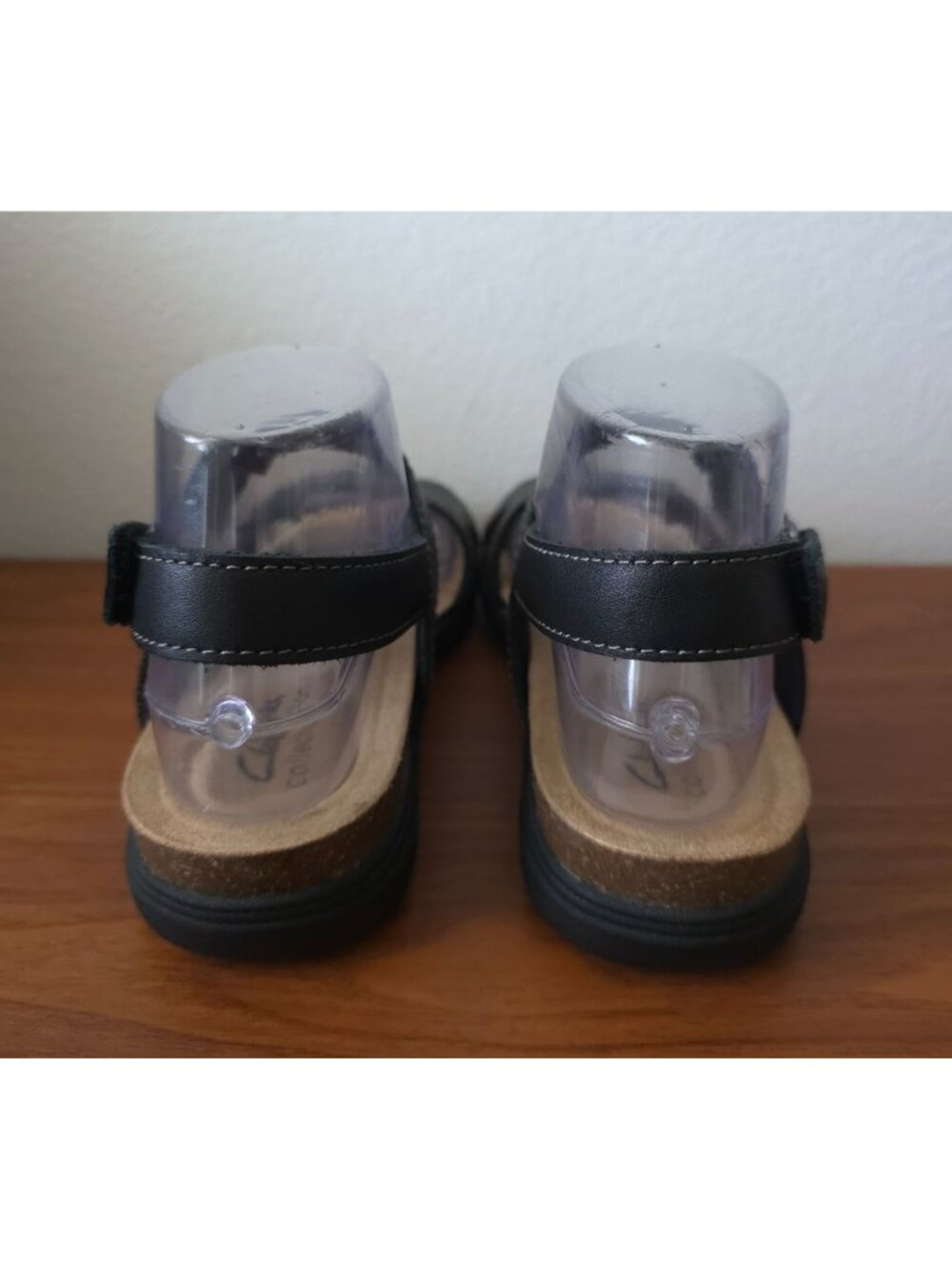 Clarks APRIL CLOVER Black Leather Adjustable Strap Sandals Womens Size 6.5M - Picture 3 of 9